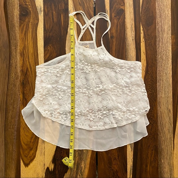 Lace front sheer Hollister Tank - Picture 8 of 9